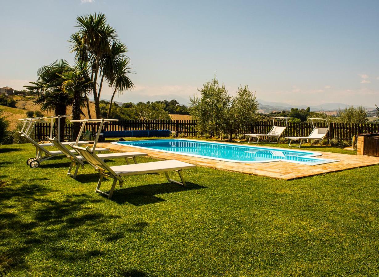 La Vigna Countrybnb Montottone Buitenkant foto